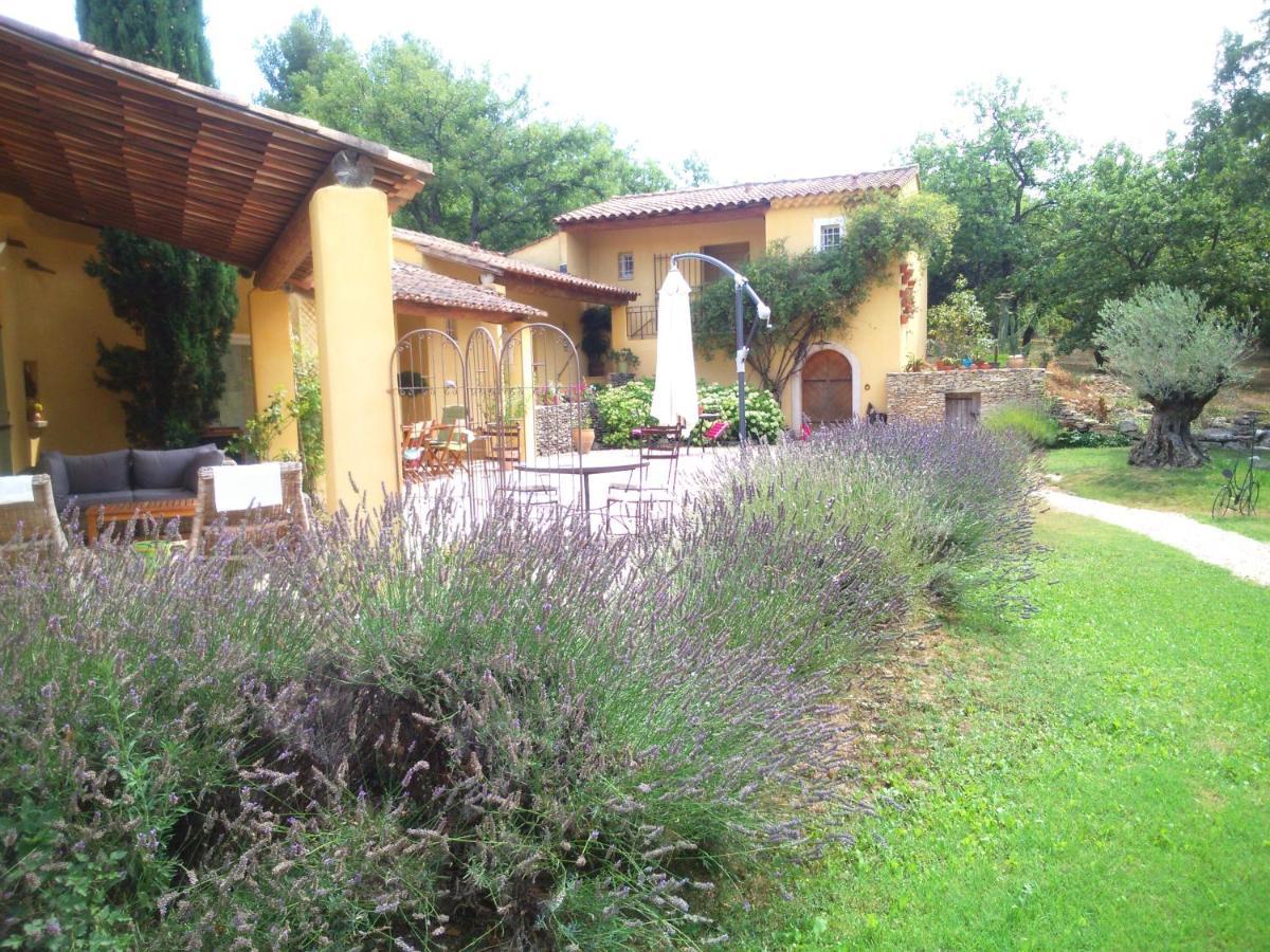 Bed and Breakfast Le Mas Des Pierres Blanches Venasque Exteriér fotografie