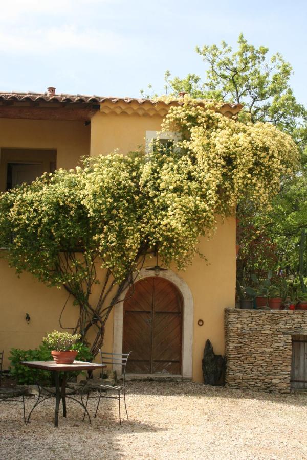 Bed and Breakfast Le Mas Des Pierres Blanches Venasque Exteriér fotografie